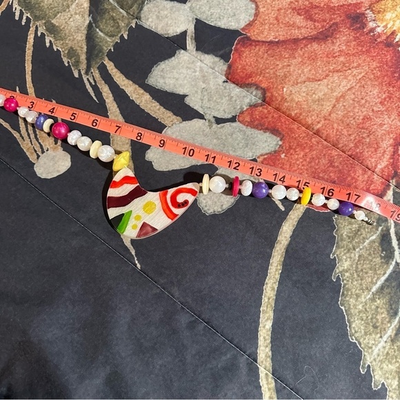 Vintage 80s colorful beaded statement necklace - Picture 9 of 10